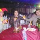 Festejando da del trabajador